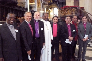 來自美國、菲律賓、南非、巴西、坦桑尼亞及瓜地馬拉的主教們齊集在倫敦聖保祿大教堂準備參加每十年舉行一次的普世聖公宗盛事蘭伯會議。（圖：ACNS Rosenthal） <br/>