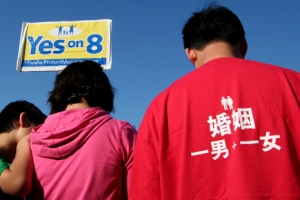 10月19日在加州舉行的一次華裔傳統婚姻集會吸引了逾6千人參加支持一男一女婚姻。(圖：基督日報) <br/>
