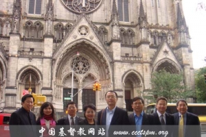 圖為訪問團參觀了聖公會聖約翰大教堂。（圖：中國基督教網站） <br/>