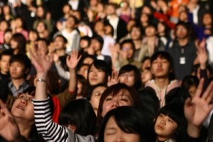 今年2月份在台北小巨蛋舉辦的「天國文化特會& 醫治佈道會」現場盛況。（圖：Asia for Jesus 官方網誌） <br/>