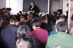 此圖為郝牧師日前在中國某地區家庭教會帶領培訓時的場景。（圖：郝牧師提供） <br/>