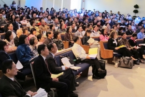 「華人基督徒心理健康研討會」吸引各教會牧者及信徒逾700人參與，大家反響熱烈。（圖：正道福音神學院） <br/>