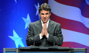 德州州長瑞克.佩里（Rick Perry）今日向全美各州州長及基督教領袖發出邀請，一起在8月6日為危機中的美國禁食禱告。（圖：路透社） <br/>