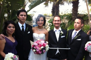 力克．胡哲與妻子Kanae在一眾親友的見證下結為夫婦。（圖：力克臉書網頁） <br/>