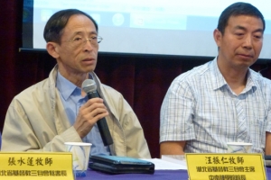 中南神學院院長汪振仁牧師介紹了湖北神學教育軟、硬體的現狀以及需要。（圖：本報記者） <br/>