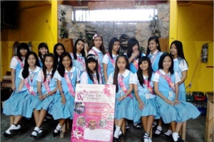 來自菲律賓的Zion Academy of Carmona共同邀請女學生一同慶祝這個屬於她們的日子。（圖：台灣勵馨基金會 提供） <br/>