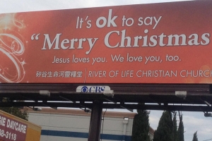 矽谷生命河靈糧堂近日購買了教會附近的公共大型廣告版位，祝福社區聖誕快樂，並傳播耶穌愛的訊息。（圖：矽谷生命河靈糧堂Facebook） <br/>