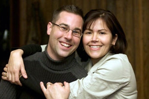 美籍宣教士凱爾‧鮑爾(Kyle Bauer)牧師夫婦。（圖：路透社） <br/>