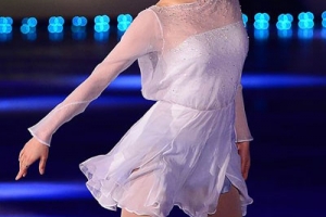 金妍兒在冰壇上的美麗身姿。（圖：金妍兒臉書） <br/>
