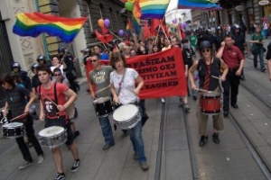 克羅地亞同性戀運動獲政高官支持，75萬選民的反對簽名被漠視。 <br/>