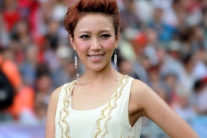 香港當紅女歌手鍾舒漫。（圖：鍾舒漫微博） <br/>