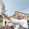 Pope-Francis-Dove.jpg