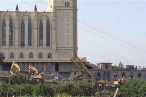溫州永嘉縣官方背景的三江教堂上月底被強拆。 <br/>