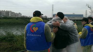 中華基督教救助協會派遣志工參與現場慰問工作。(圖: 中華基督教救助協會)