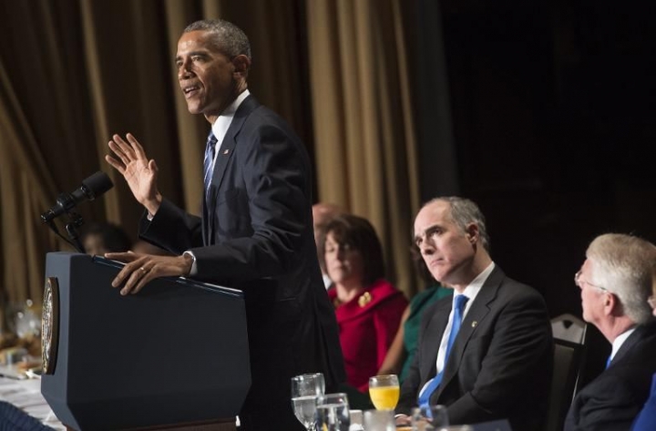 美國總統奧巴馬上週四出席「國家祈禱早餐會」時發表講話談抵抗極端宗教主義的三原則。（圖：法新社）