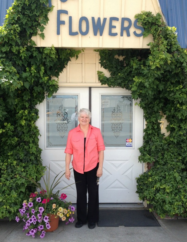 美國華盛頓州一位經營花店的70歲婆婆巴倫尼(Barronelle Stutzman)前年因拒絕為一對男同志提供婚禮服務而惹上官非。(圖：ALLIANCE DEFENDING FREEDOM)