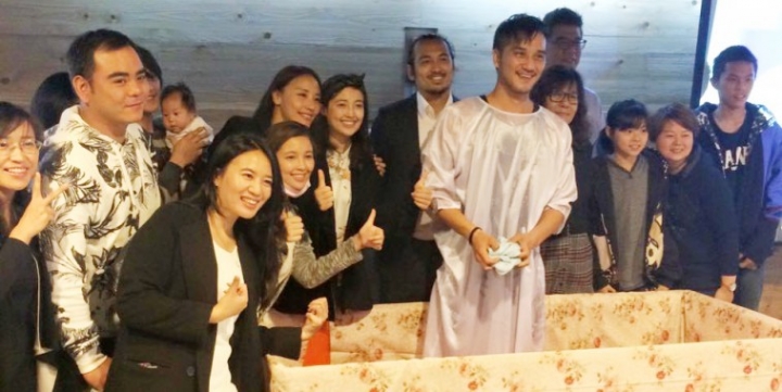 金馬獎入圍導演馬志翔昨日表示，在上個主日（12日）在全家人的見證下，由台北arise興起教會馮小蘭牧師主禮，受洗成為基督徒。（圖：Yangui'e Yasiungu安欽澐臉書）