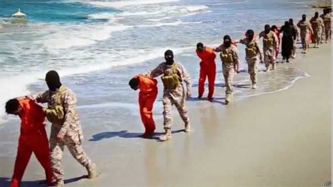 伊斯蘭國利比亞分支聲稱處死30名人質，並釋出視頻公開殘殺人質片段。