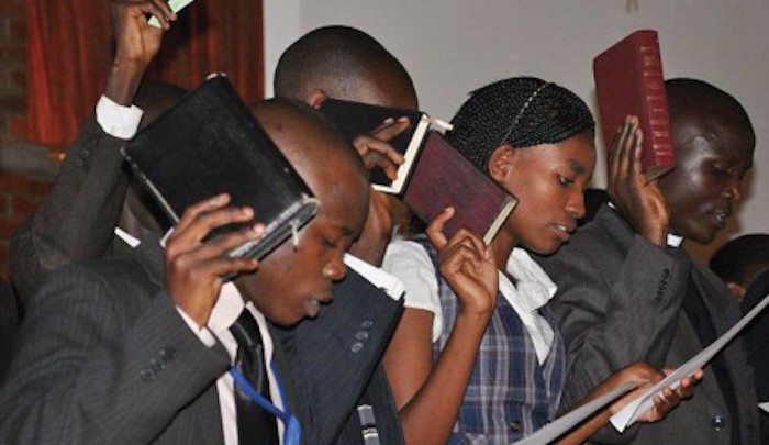 烏干達基督徒。