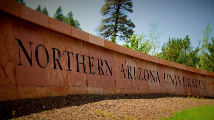 北亞利桑那大學(Northern Arizona University)9日凌晨一時許再有人在校園開槍，一死三傷。