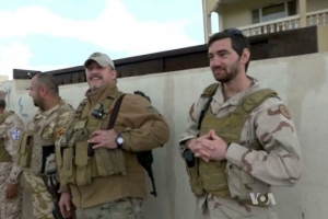 兩美國老兵到伊拉克加入基督徒民兵組織與ISIS戰鬥。 <br/>視頻截圖