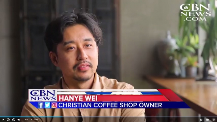 魏漢燁(譯名)，讓自己開設的咖啡店成為傳福音平台。（圖：基督教廣播網片段）