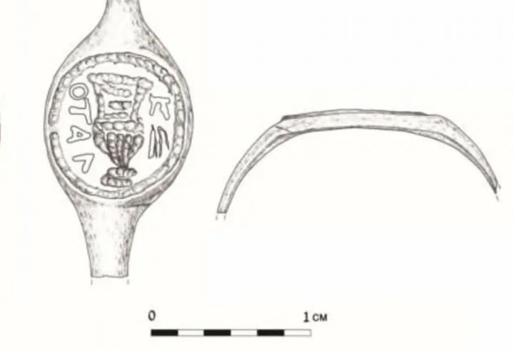 五十年前被發現疑為彼拉多的戒指草圖。（圖：HEBREW UNIVERSITY）