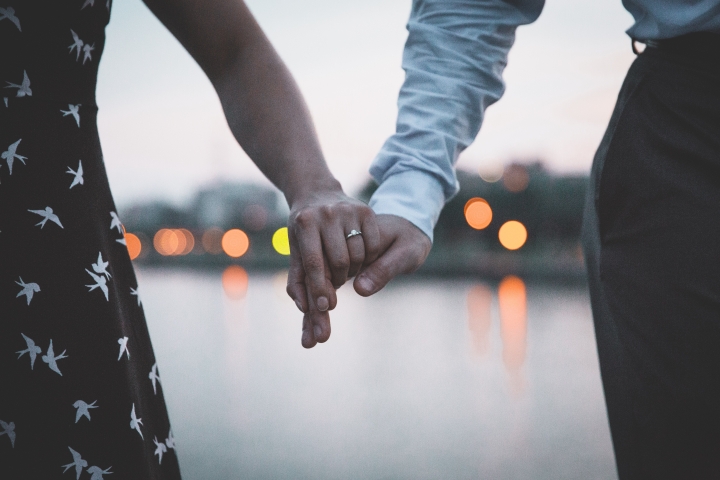 神學家約翰•派博有六種方式可以幫助想要結婚的單身人士正確看待自己的結婚願望。(圖:Pexels)