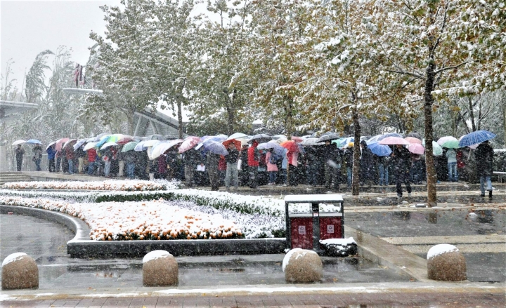 北京守望教會信徒冒風雪在公園聚會。（圖：北京守望教會臉書）