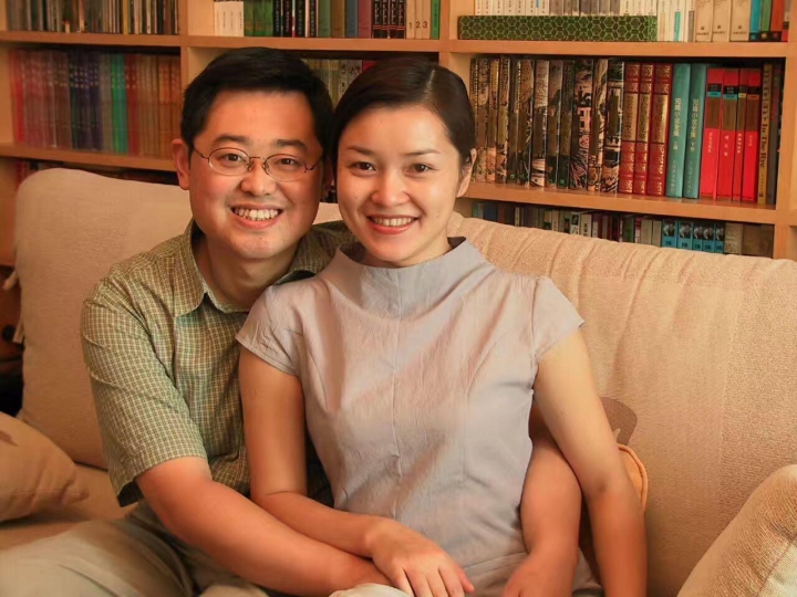 王怡牧師與師母蔣蓉。（圖：網絡圖片）