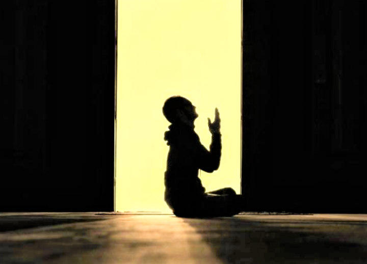 急難使人的禱告簡單有力。（圖：Getty Images） 