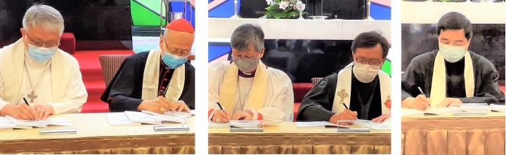 五基督教領袖簽署《聯合聲明》，左起：張振華監督、湯漢樞機、陳謳明大主教、林崇智牧師、蘇成溢牧師。（圖：基督日報） 