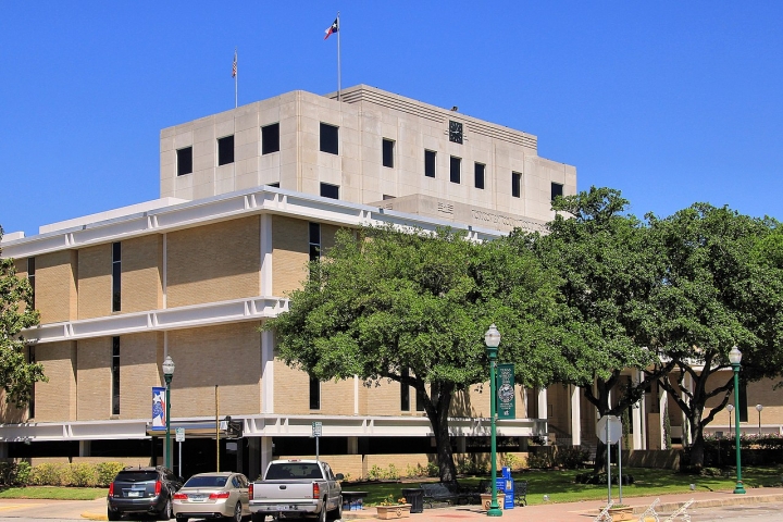 德克薩斯州蒙哥馬利郡法院。（圖：維基百科） 
