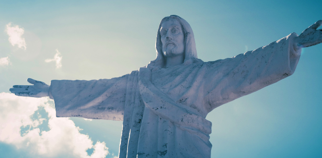 秘魯克里斯托·布蘭科的耶穌雕像（圖：unsplash＠Zachary Olson）